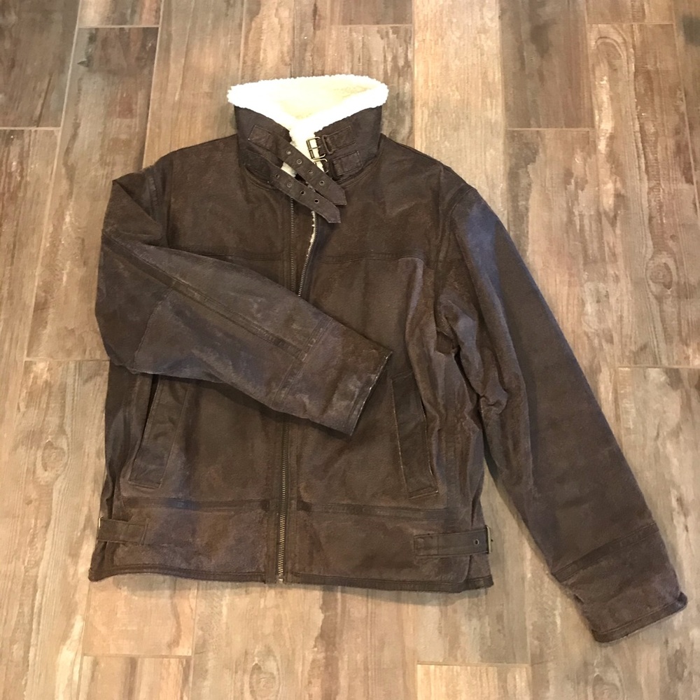Men’s distressed leather jacket
